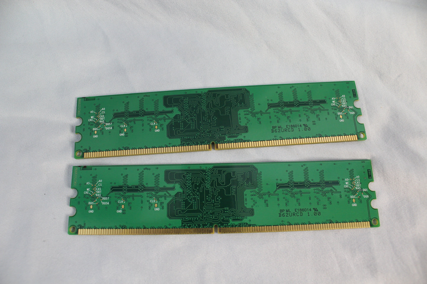 Crucial 1GB 240-Pin DDR2 PC2-6 (CT12864AA800)