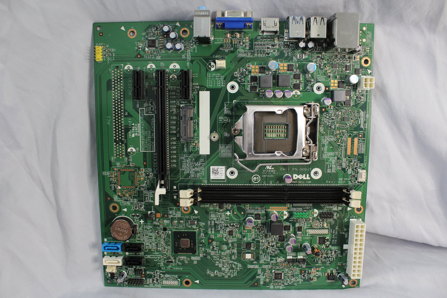 Dell Inspiron   Inspiron 3847  Motherboard PN: GGDJT 0GGDJT 088DT1 88DT1 USA